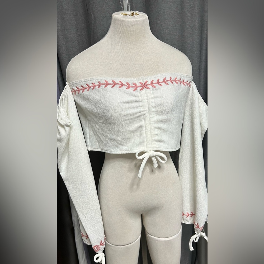 Herencia Collection White Crop Top with Pink Embroidery size 2XL